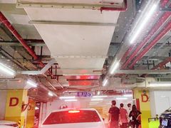 -环球港-停车场