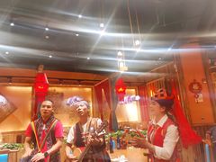 -老滇山寨•云南特色菜•地方菜•民族风情歌舞表演(金碧店)