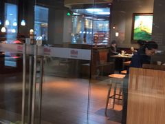 门面-The Habit Burger Grill 哈比特汉堡(复兴soho店)