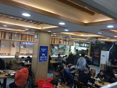 等位区-老盛兴汤包馆(大华二路店)