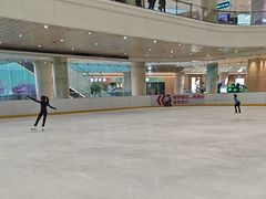 -陈露国际冰上中心(天津嘉里汇店)