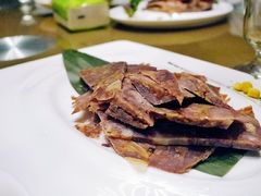 -艳阳天民俗村(公园路店)