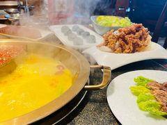 -小天鹅火锅·一线江景洪鼎旗舰店(洪崖洞店)