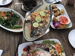 -拾光音乐餐酒吧(告庄星光夜市店)