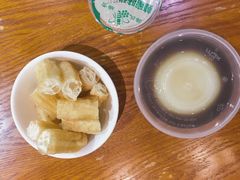 -铁朋小锅米线(玉川巷店)