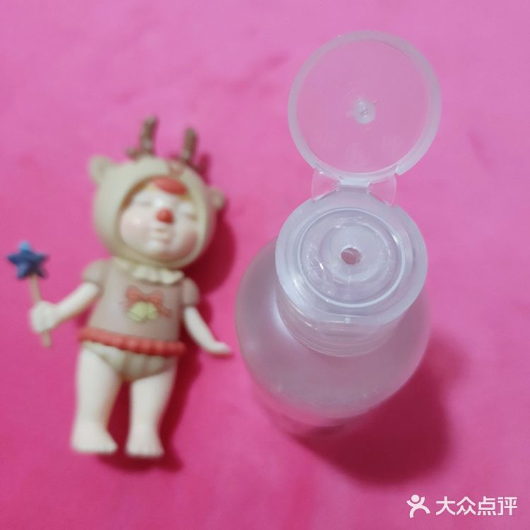 适合亚洲人肌肤的国货品牌完美日记卸妆水超好用