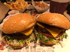 -The Habit Burger Grill 哈比特汉堡(复兴soho店)
