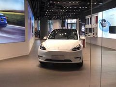 -TESLA 特斯拉(上海太古汇体验店)