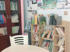 图书架一览-成都濑川外国语学校