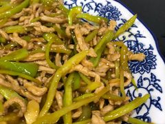 青椒肉丝-一锅厨东北水饺店(厦大店)