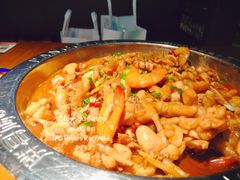 牛蛙煲-胖哥俩肉蟹煲(湖滨银泰in77店)