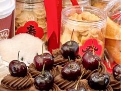 -红宝石·鲜奶小方·海派西点房(南丹店)