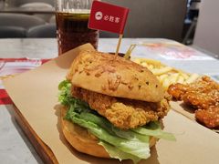 -必胜客(华邦银泰店)