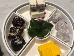 糕点小拼-泓历皇朝酒店(东亭店)