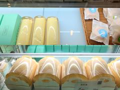 -顶东面包花园·生日蛋糕(世博店)