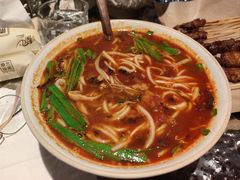 -粉八·云南米线·建水烧烤(常熟路店)