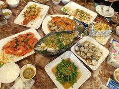 -两兄弟Song Pee Nong(2号店)