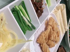 -香山湖家家宴(中山陵店)