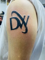 -TATTOO/手工穿孔吧/耳洞/刺青STUDIO