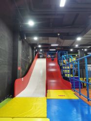 -蹦贝运动中心·蹦床·攀岩·闯关(龙岗店)