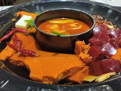 -扎起市井老火锅(乐山总店)