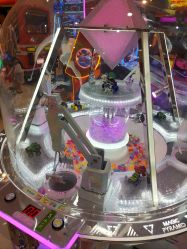 -多多淘儿童体验中心(重庆来福士店)