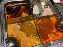-海底捞火锅(高新万达店)