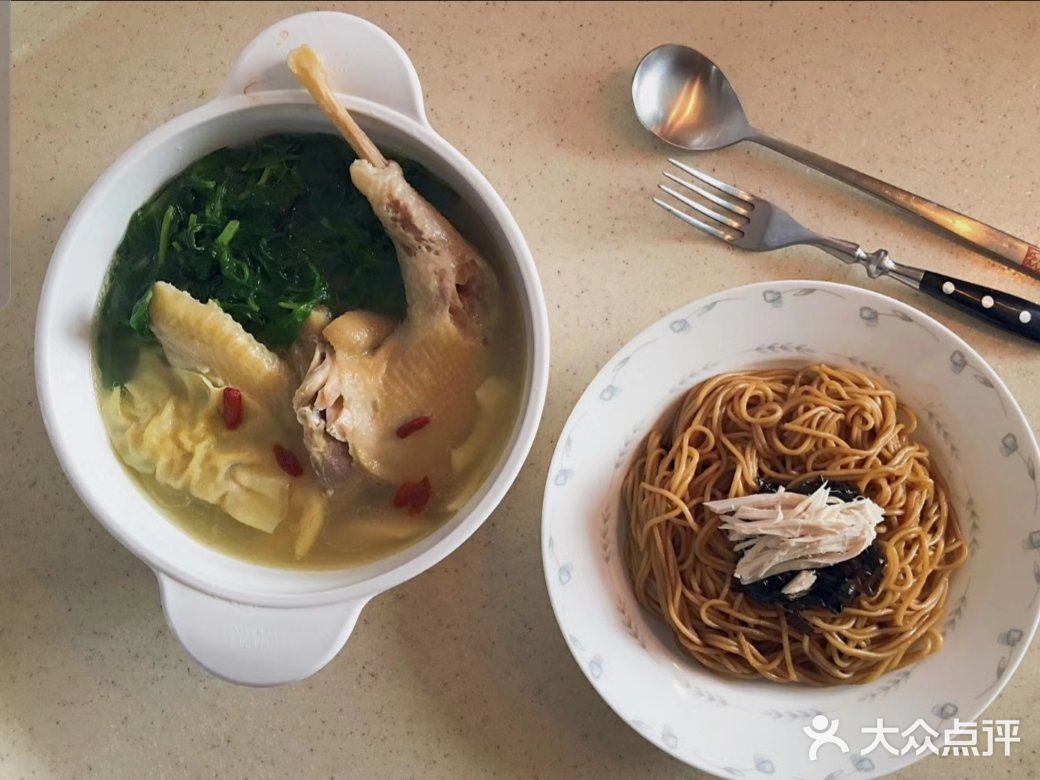一家三口一锅鸡汤，暖心暖胃营养