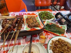 -威记烧嘢·南宁烧烤·超级生牛(绿地店)