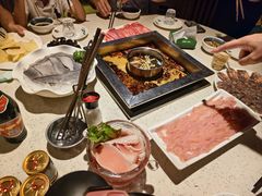 -二荆条·蜀鲜汇城市森林火锅