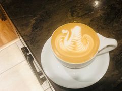 -ZING COFFEE 镜咖啡