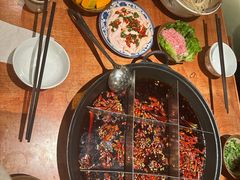 -周小明火锅(黑金冠社区店)