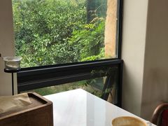 靠窗位-Encore Cafe&Bar安可咖啡