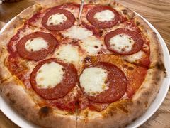 巨眼意式腊肉肠披萨-城市大道红炉披萨烘焙坊