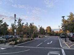 -伦敦比斯特购物村