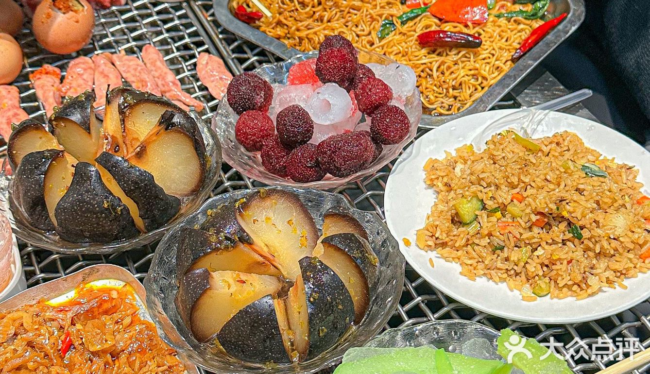在武汉的东北朋友强推的烤肉！吃的好过瘾！
