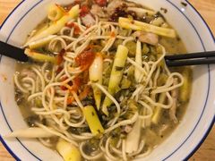 -小河无名面馆