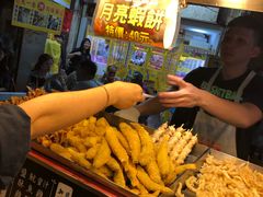 -洪家香香盐酥鸡(基隆庙口35摊店)