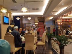 大堂-新粤新疆菜清真餐厅(拱北店)