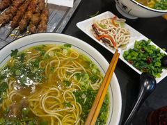 -杨记清芳牛肉拉面(宝龙广场店)