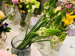 -花邻FloweringLife花艺气球派对(武康大楼店)