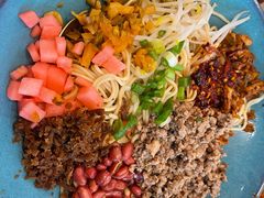 贵州肉臊拌面-贵凤凰贵州米粉(五道口店)