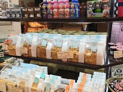 面包甜点陈列柜-多乐之日(和平伊势丹店)