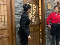 -头上红煨盐鸡·非遗院子餐厅