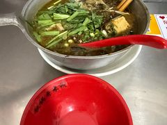 -铁锅哥米线