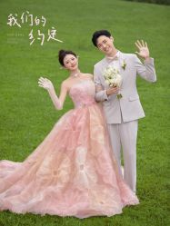 -樱花婚纱摄影