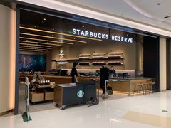 -星巴克臻选(上海合生汇1F店)