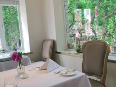 靠窗位-蝶舍·MAISON PAPILLON