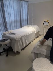 -JNK皮肤管理中心