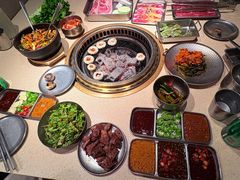 -蚂蚁洞·烤肉大营地(上海静安大悦城店)